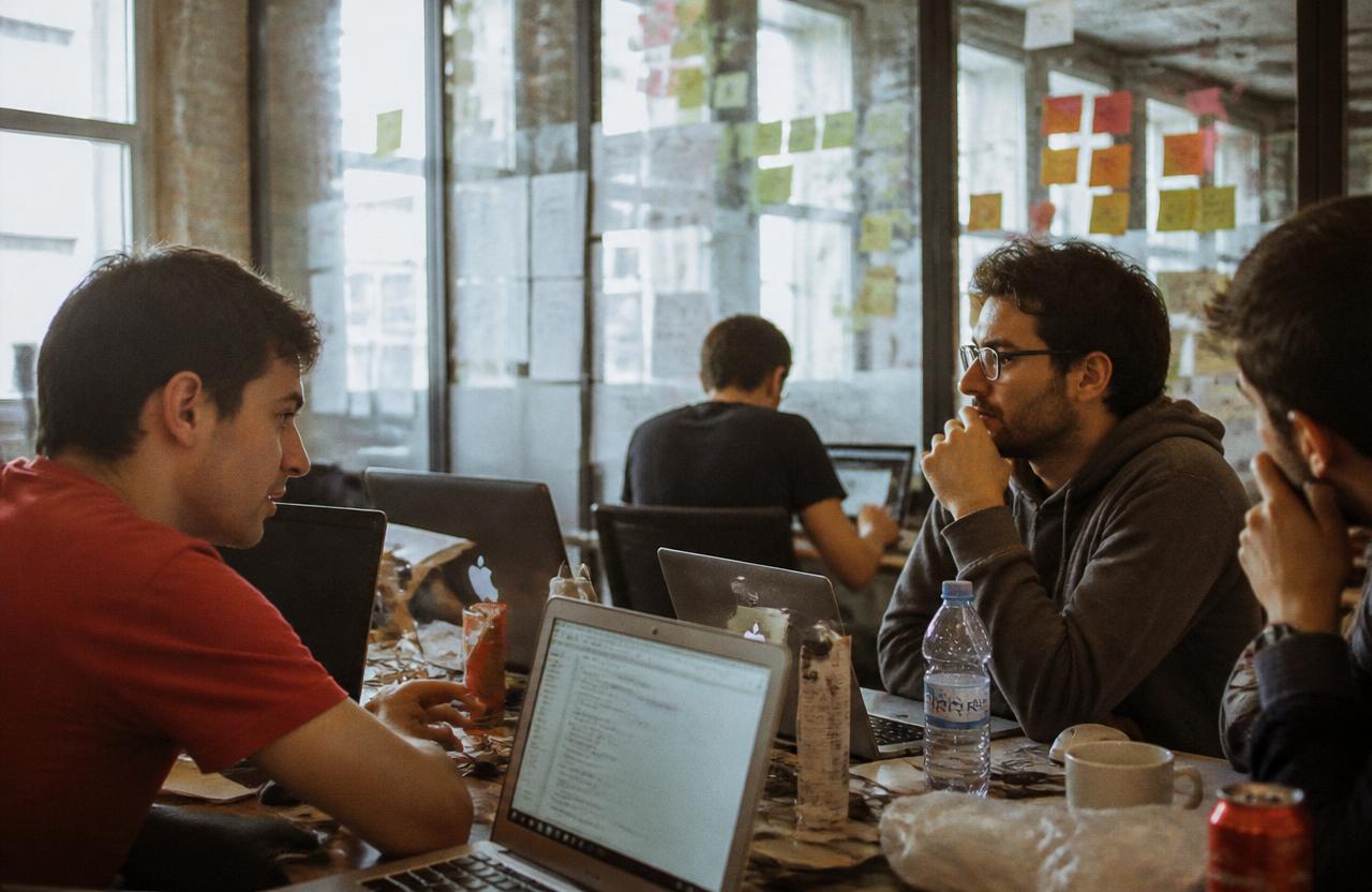 Come una startup tech di Barcellona ha costruito il suo team internazionale con i tirocinanti Piktalent