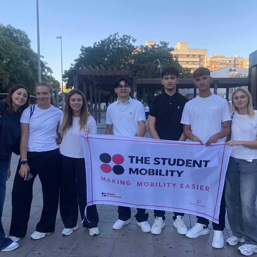 Italian students together during their international internship in Seville, Spain